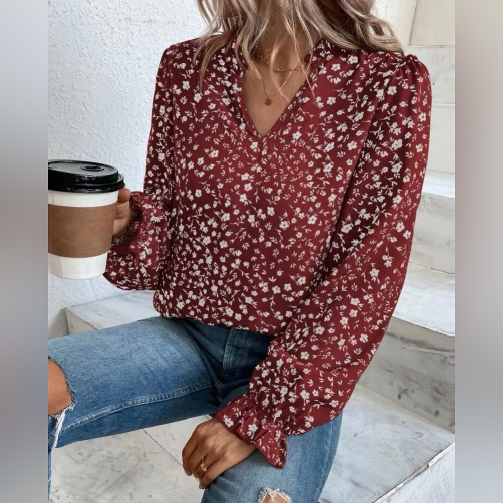 SHEIN LUNE Ditsy Floral Flounce Sleeve Blouse | New | Never Worn